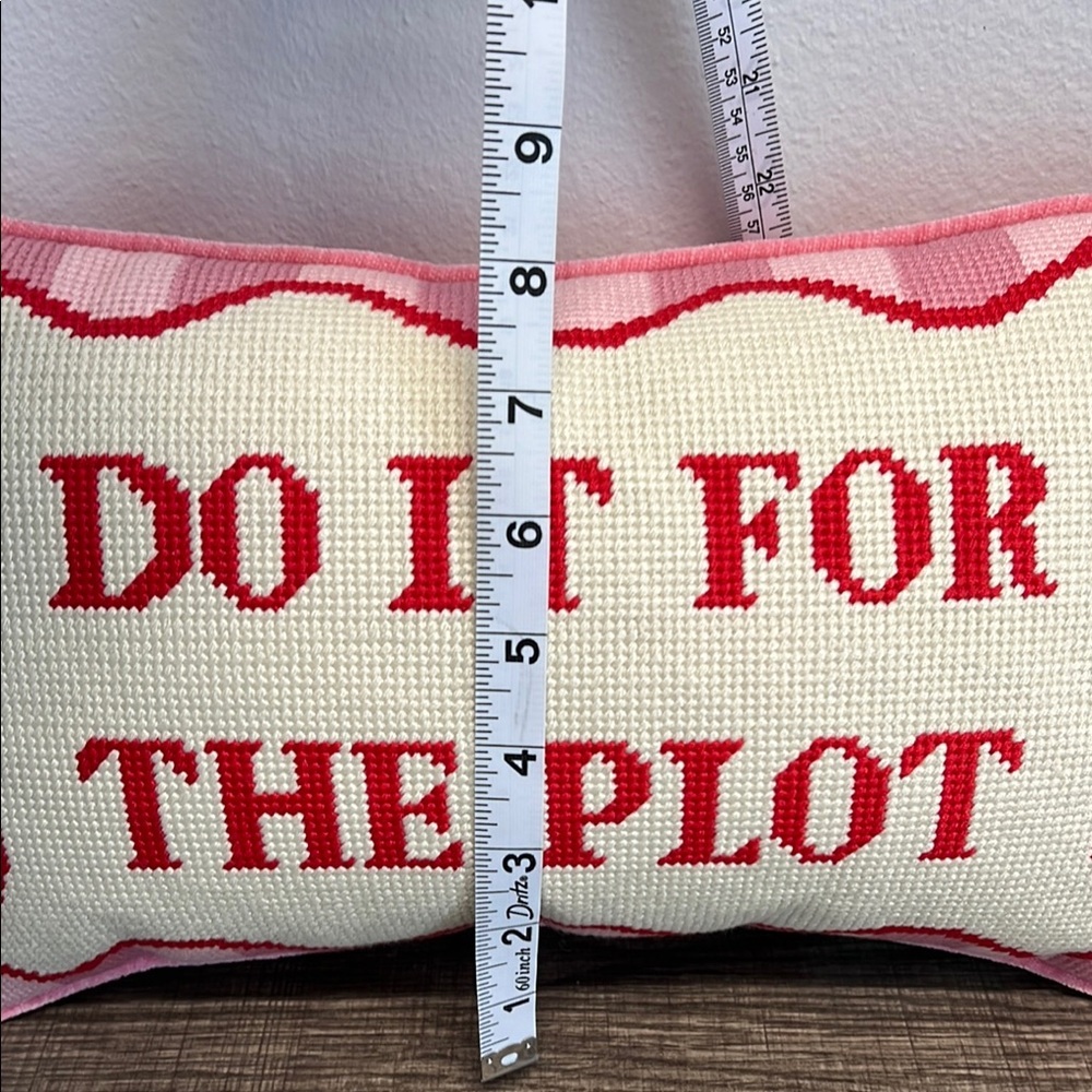 Rachel Zoe | “Do It For The Plot” Sassy Pillow Talk - Picture 8 of 10